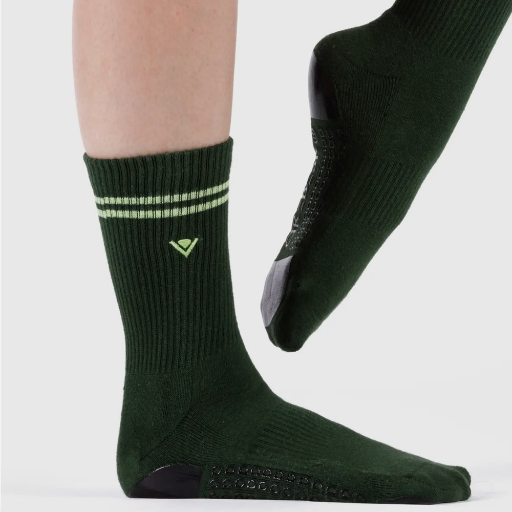 Arebesk green crew grip socks